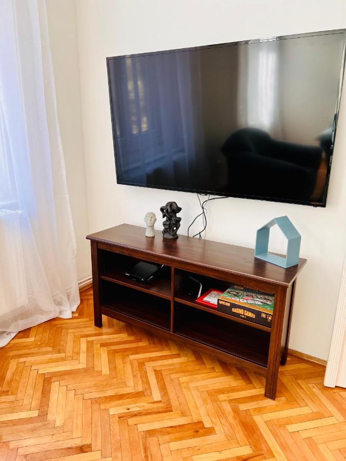Apartment Friends Central オラデア エクステリア 写真