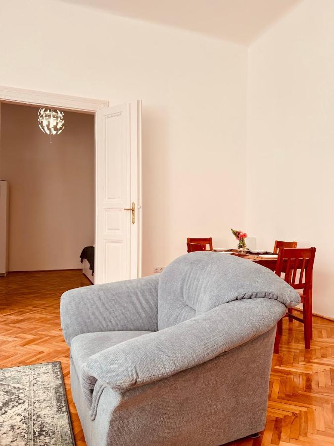 Apartment Friends Central オラデア エクステリア 写真
